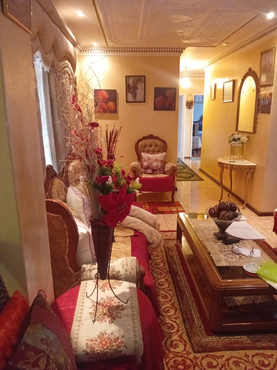 3 Bedroom Property for Sale in Kwa Nobuhle Eastern Cape